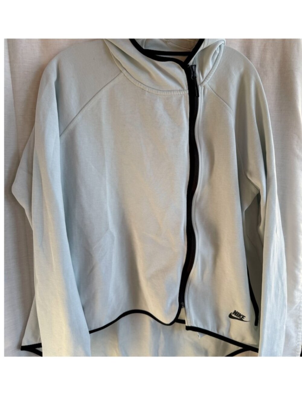 Nike Sportswear Tech Fleece Tail Cape